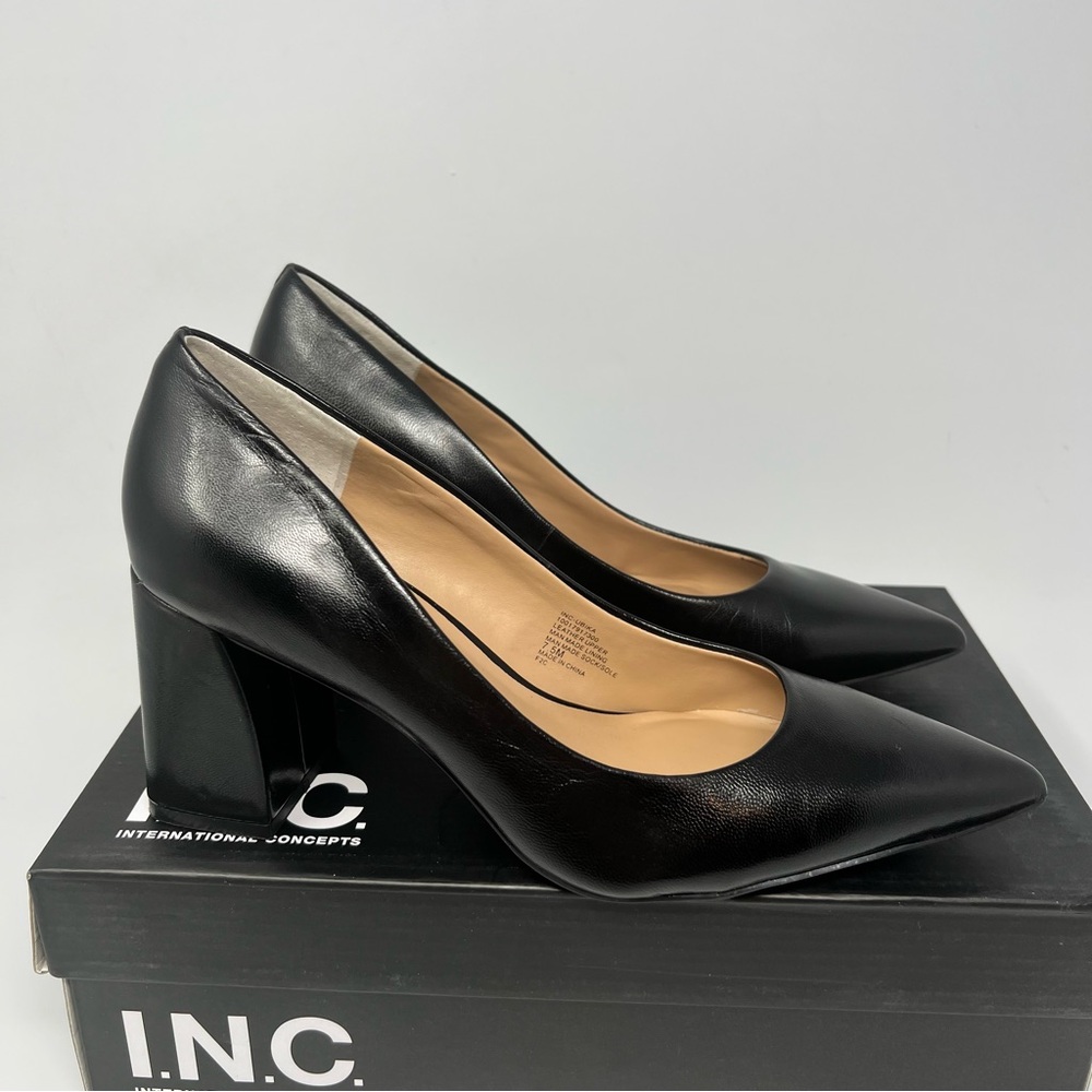 INC Ubika Pumps - Picture 2 of 9